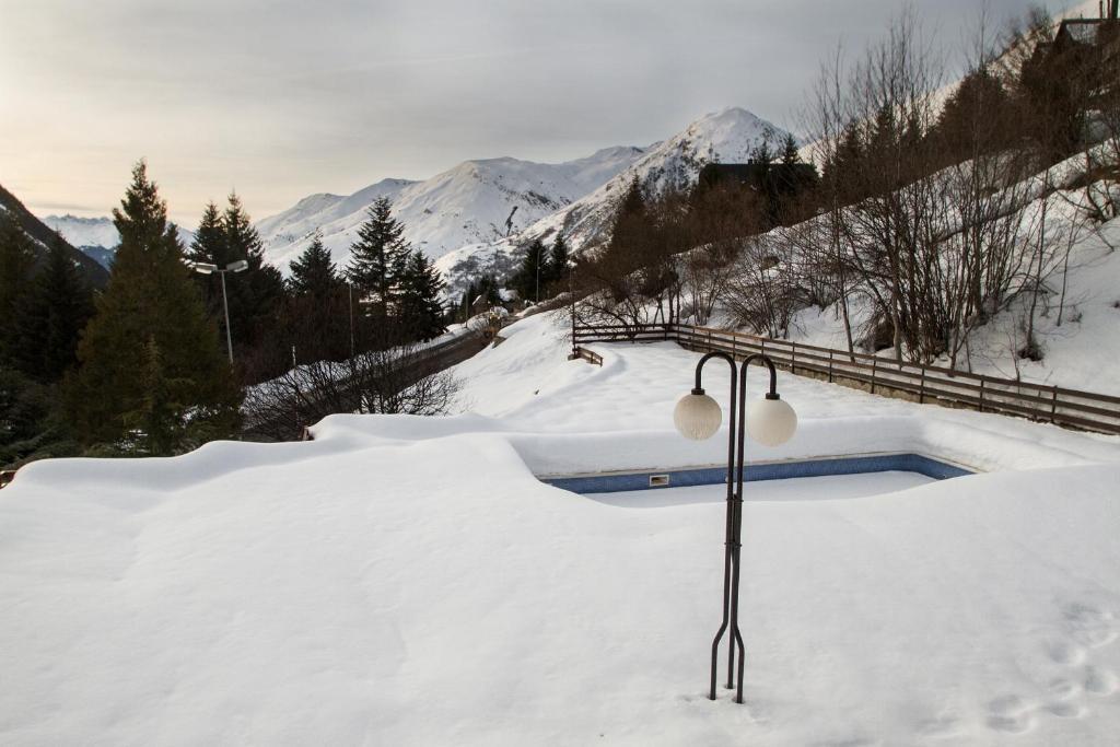 Apartamentos Multibaqueira Baqueira Beret Exterior photo